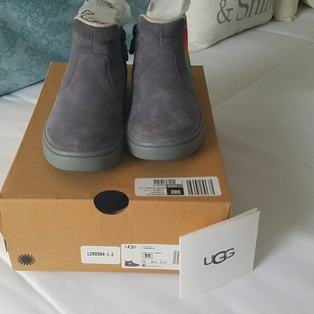 UGG T Hamden II Kids Size 11